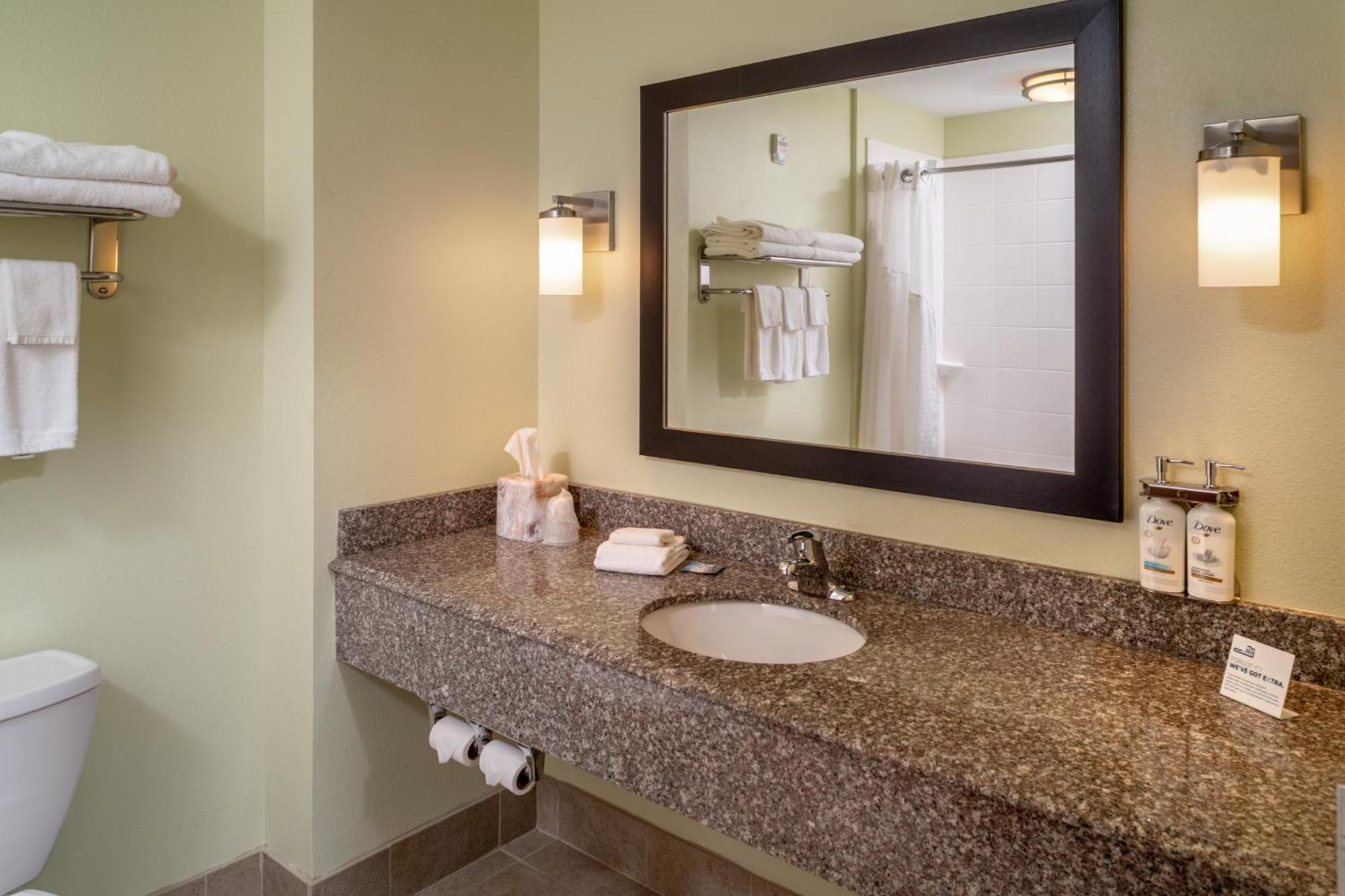 Holiday Inn Express & Suites Lebanon By Ihg Esterno foto
