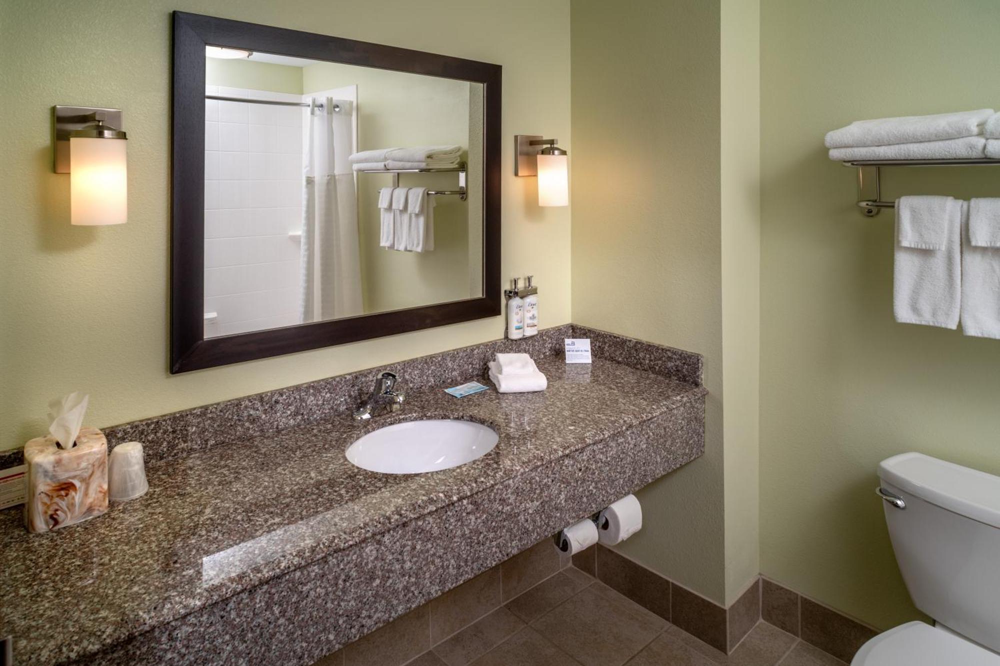 Holiday Inn Express & Suites Lebanon By Ihg Esterno foto