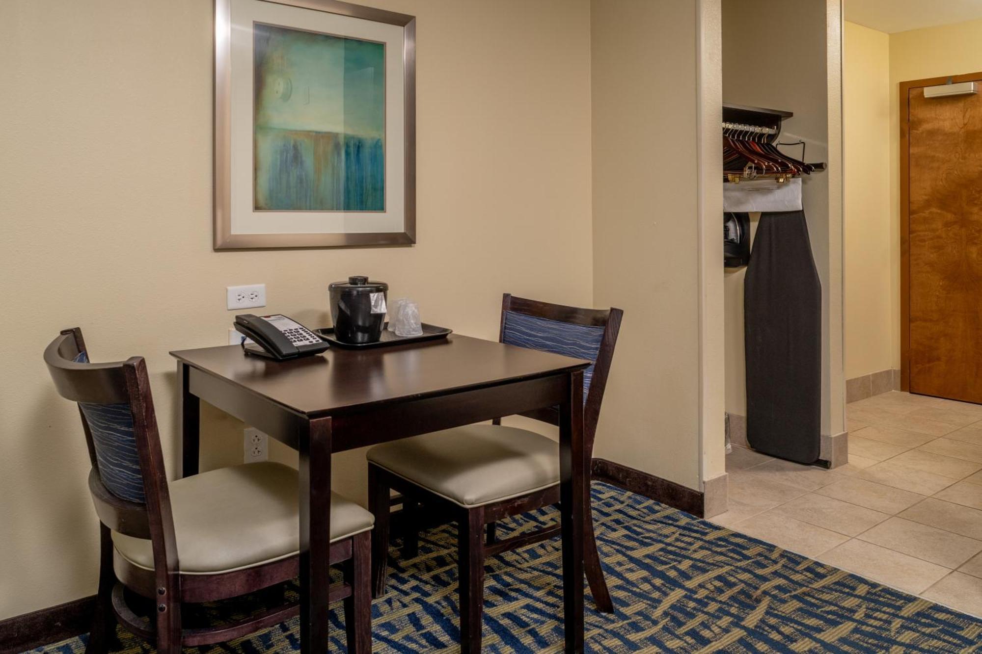 Holiday Inn Express & Suites Lebanon By Ihg Esterno foto