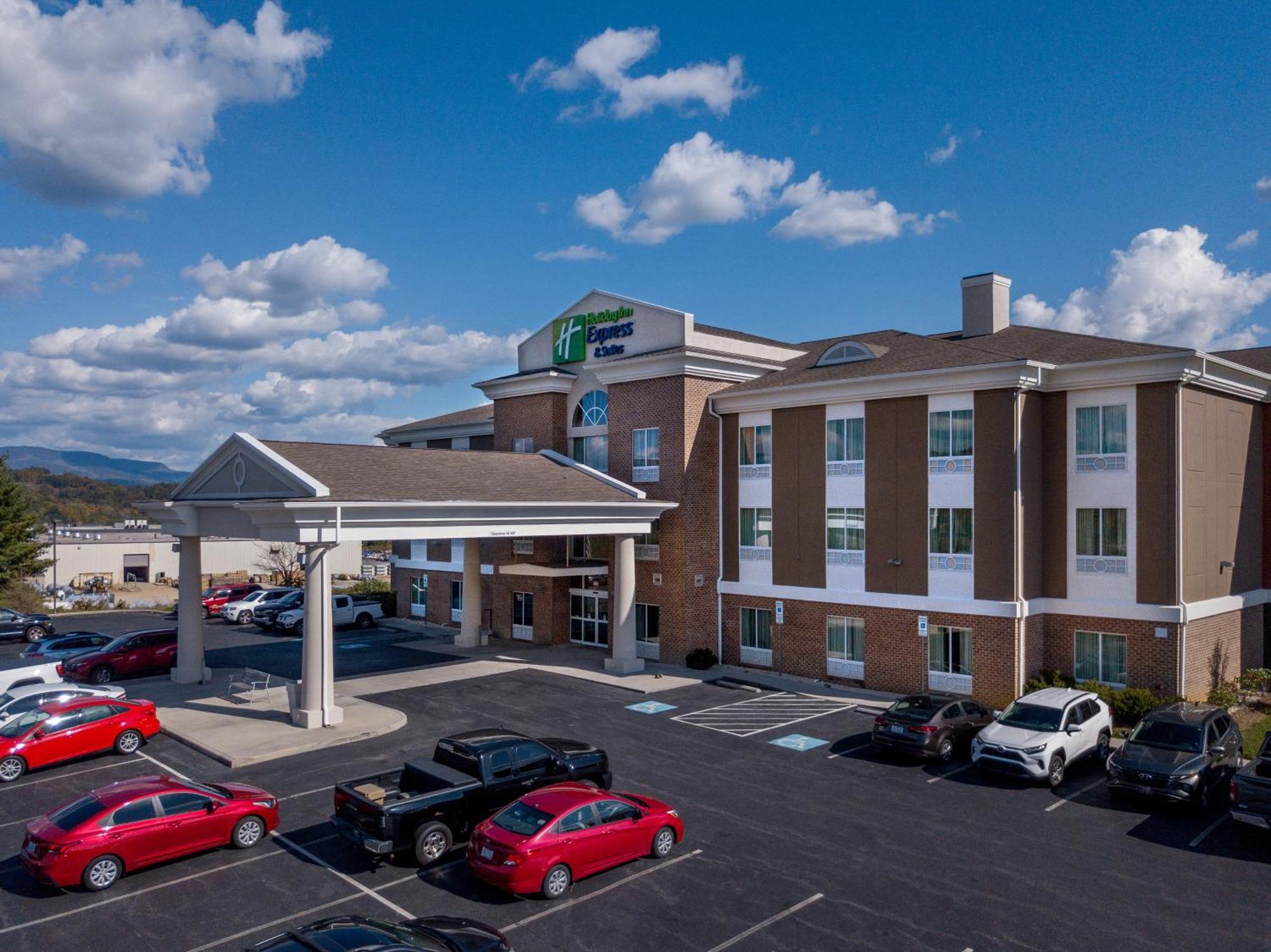 Holiday Inn Express & Suites Lebanon By Ihg Esterno foto